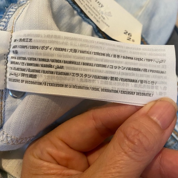 NWT~ABERCROMBIE & FITCH Light Blue The Skinny High Rise Curve Love Jeans Size 2S - Picture 9 of 9